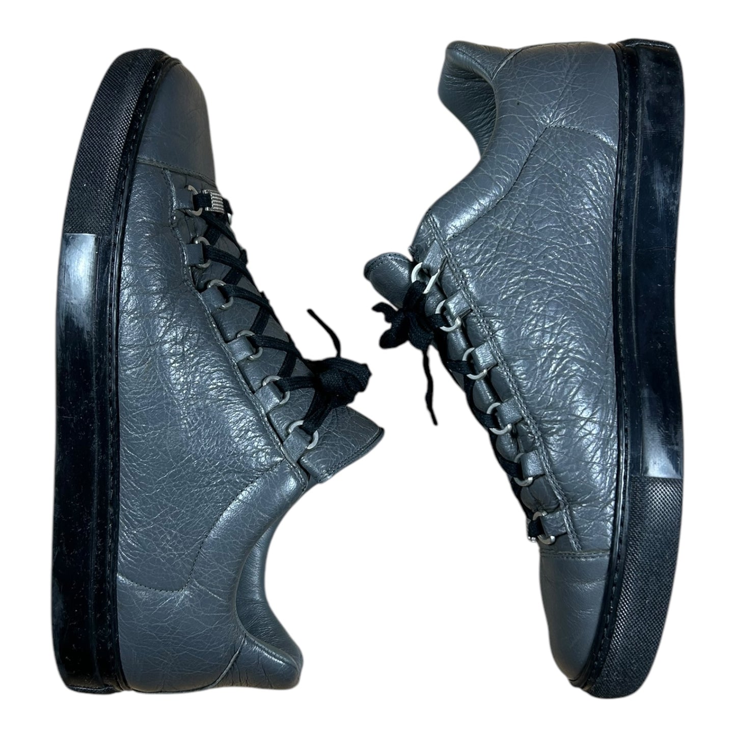 Balenciaga Arenas low top sneaker