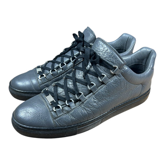 Balenciaga Arenas low top sneaker