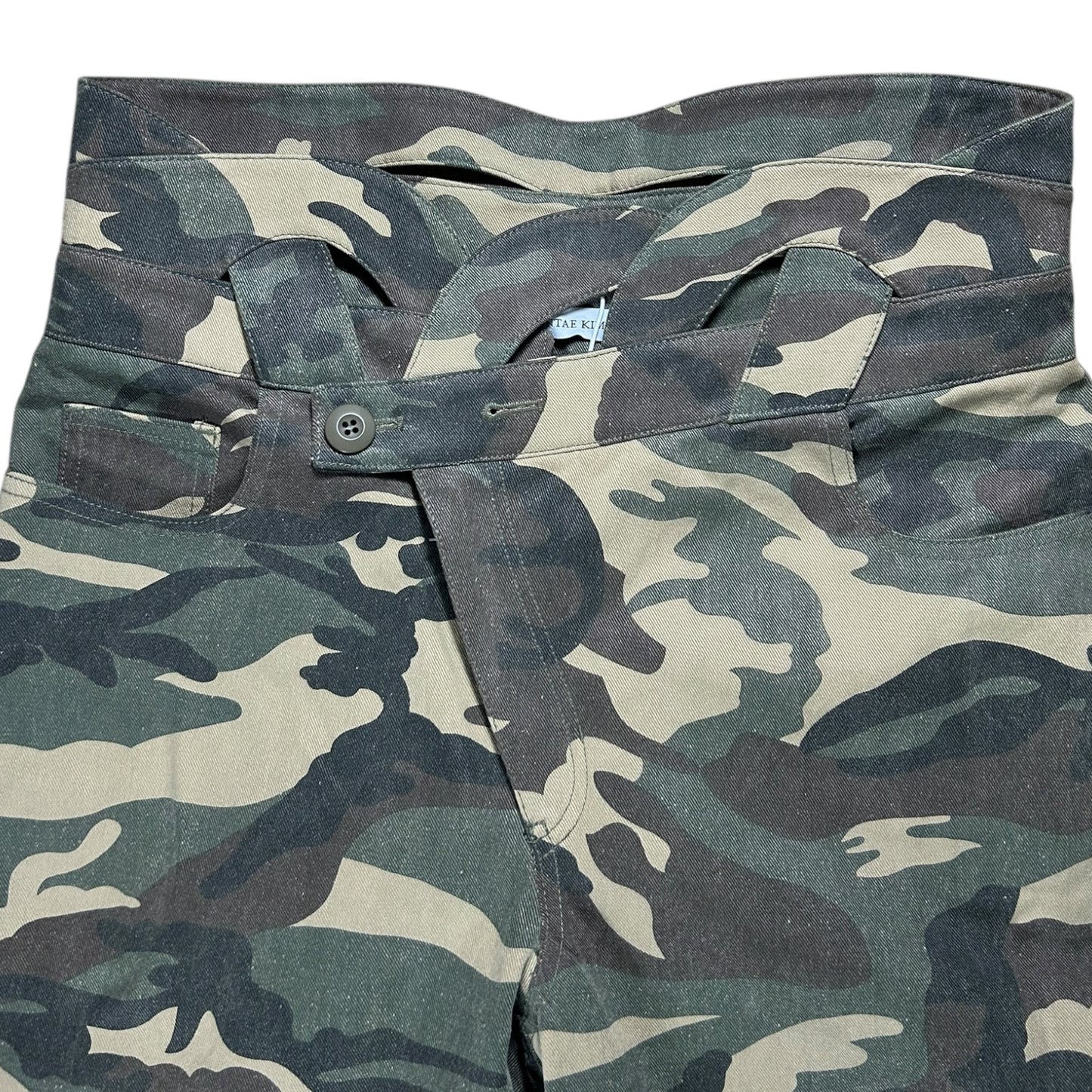 Juntae Kim SS/24 knitted belt camouflage trousers